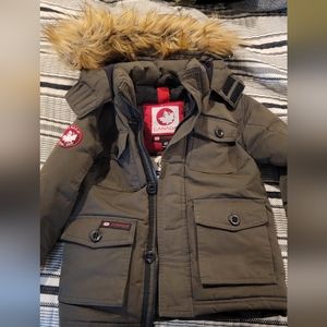 Canada Weather Gear Down Parka Size 4T